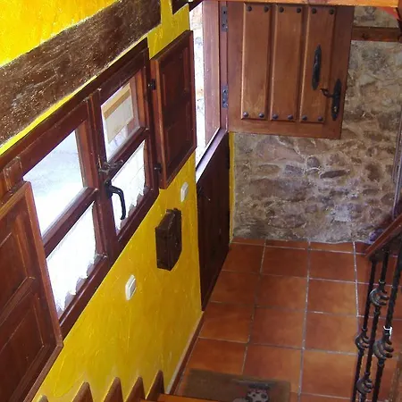Casa El Carrelu * 푸 데 야네스